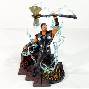 Marvel Avengers Infinity War THOR Gallery PVC Diorama Statue